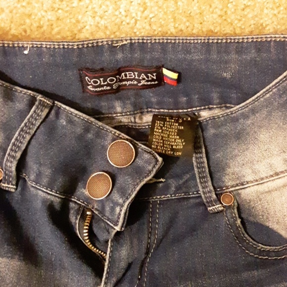 COLUMBIAN  Levan ta Pompis 'Diva Jeans' - Picture 2 of 6